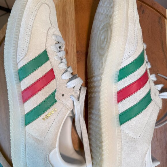 ADIDAS SAMBA WHITE SUEDE W/ RED AND GREEN STRIPES, SIZE 9 - Picture 6 of 8